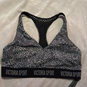 NWOT VS sports bra